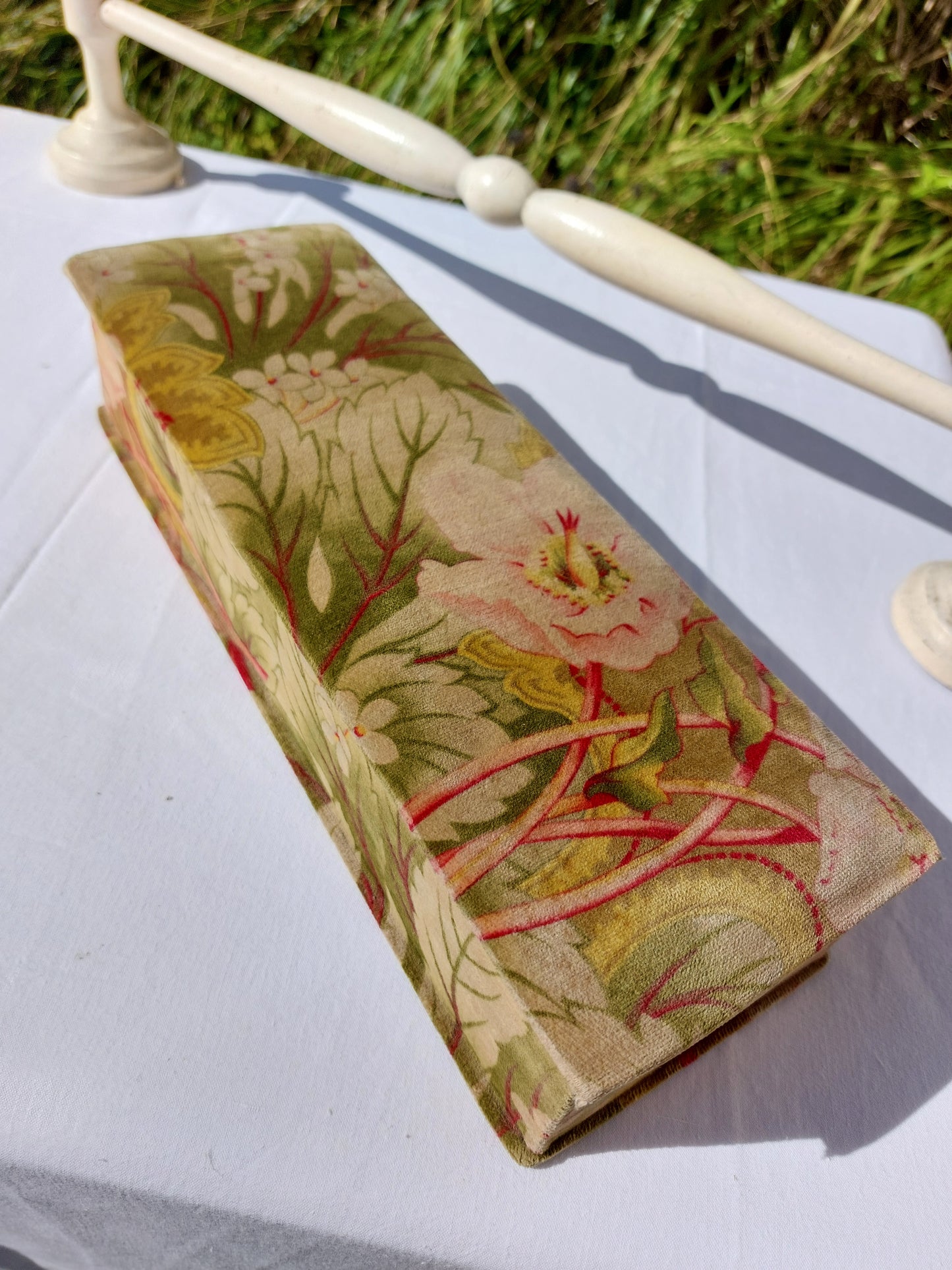 Boîte à couture en velours