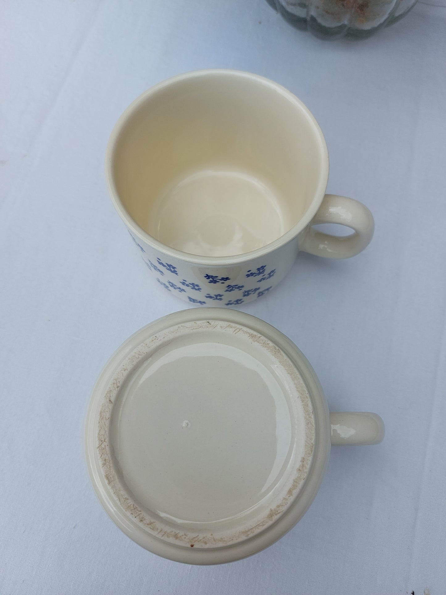 Lot de 2 mugs motif fleur bleue