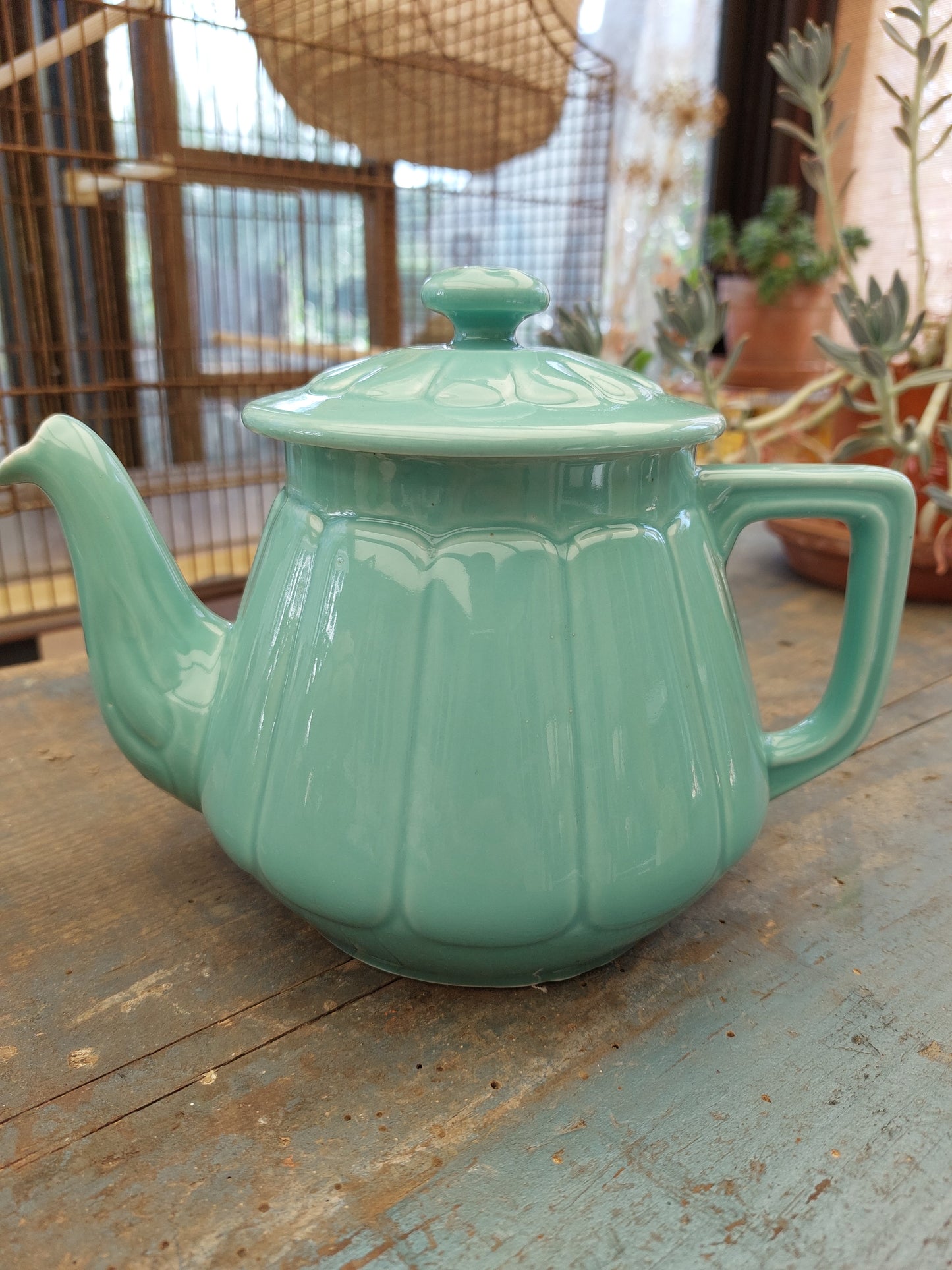 Théière ancienne