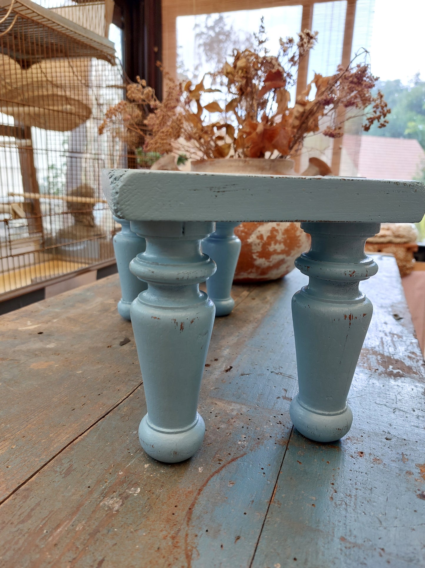 Repose pied en bois