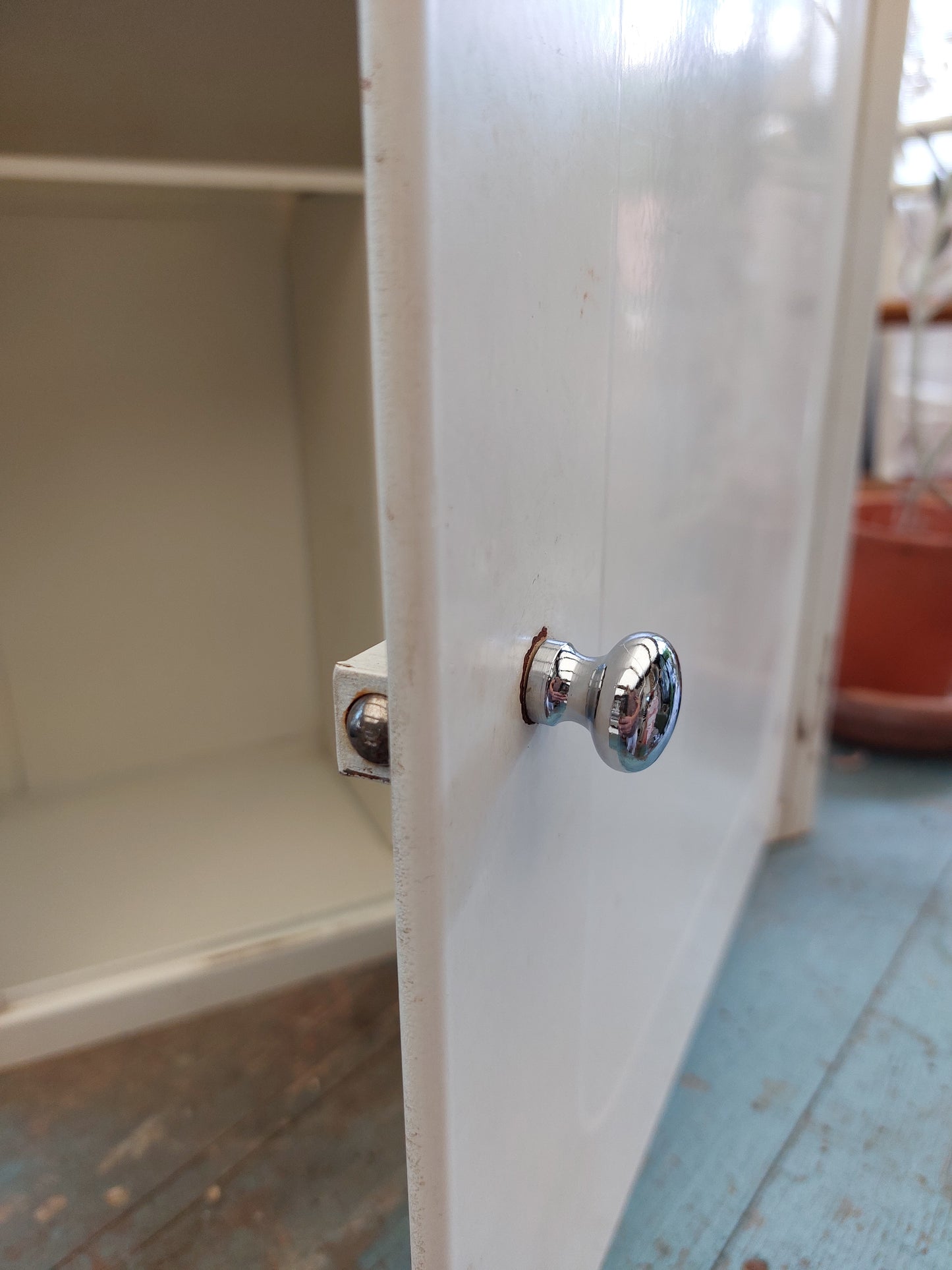 Armoire à pharmacie