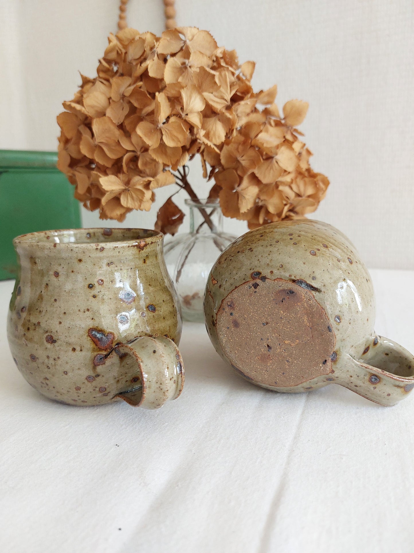 Lot de 2 mugs en grès