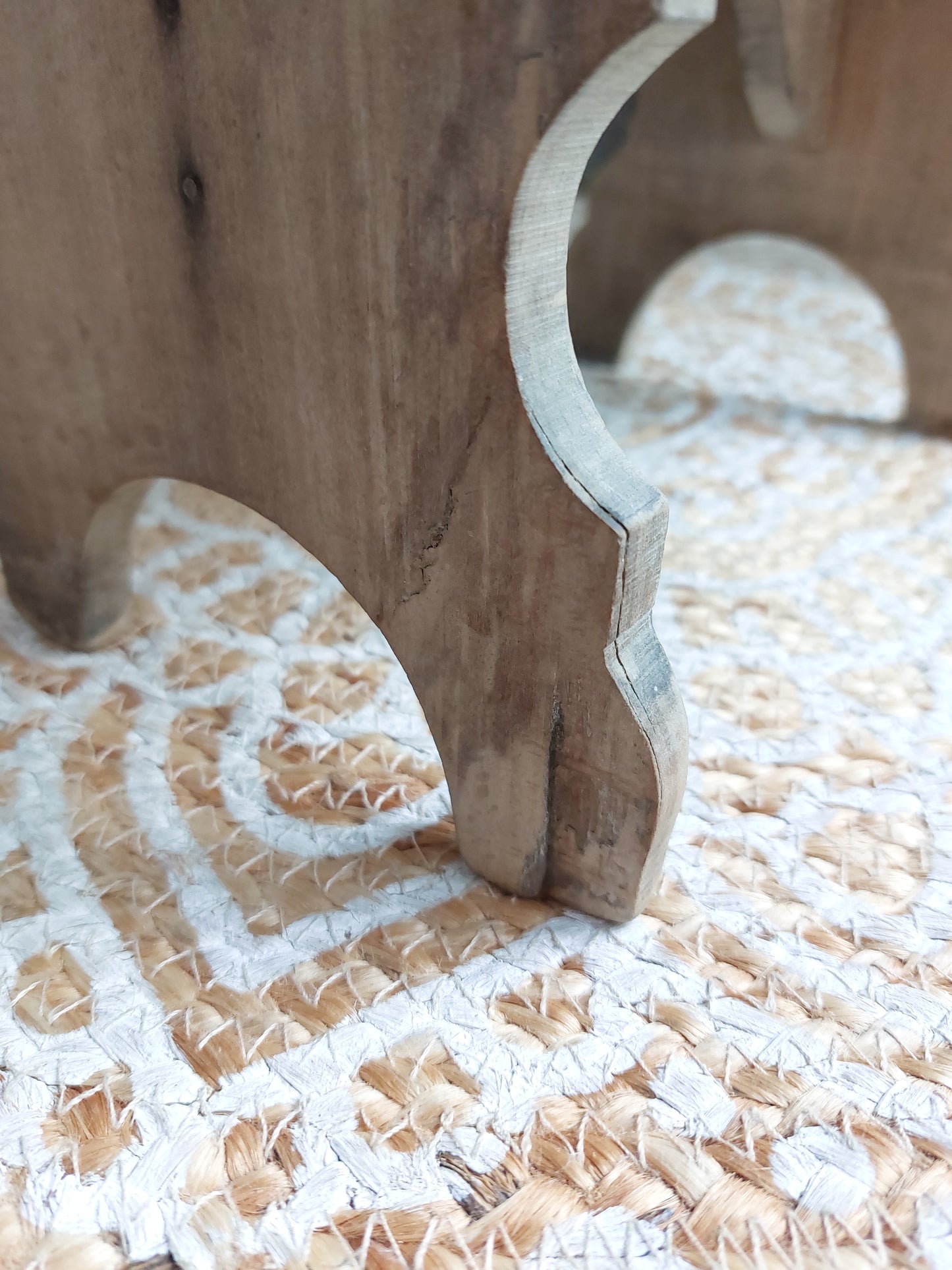 Repose pied en bois