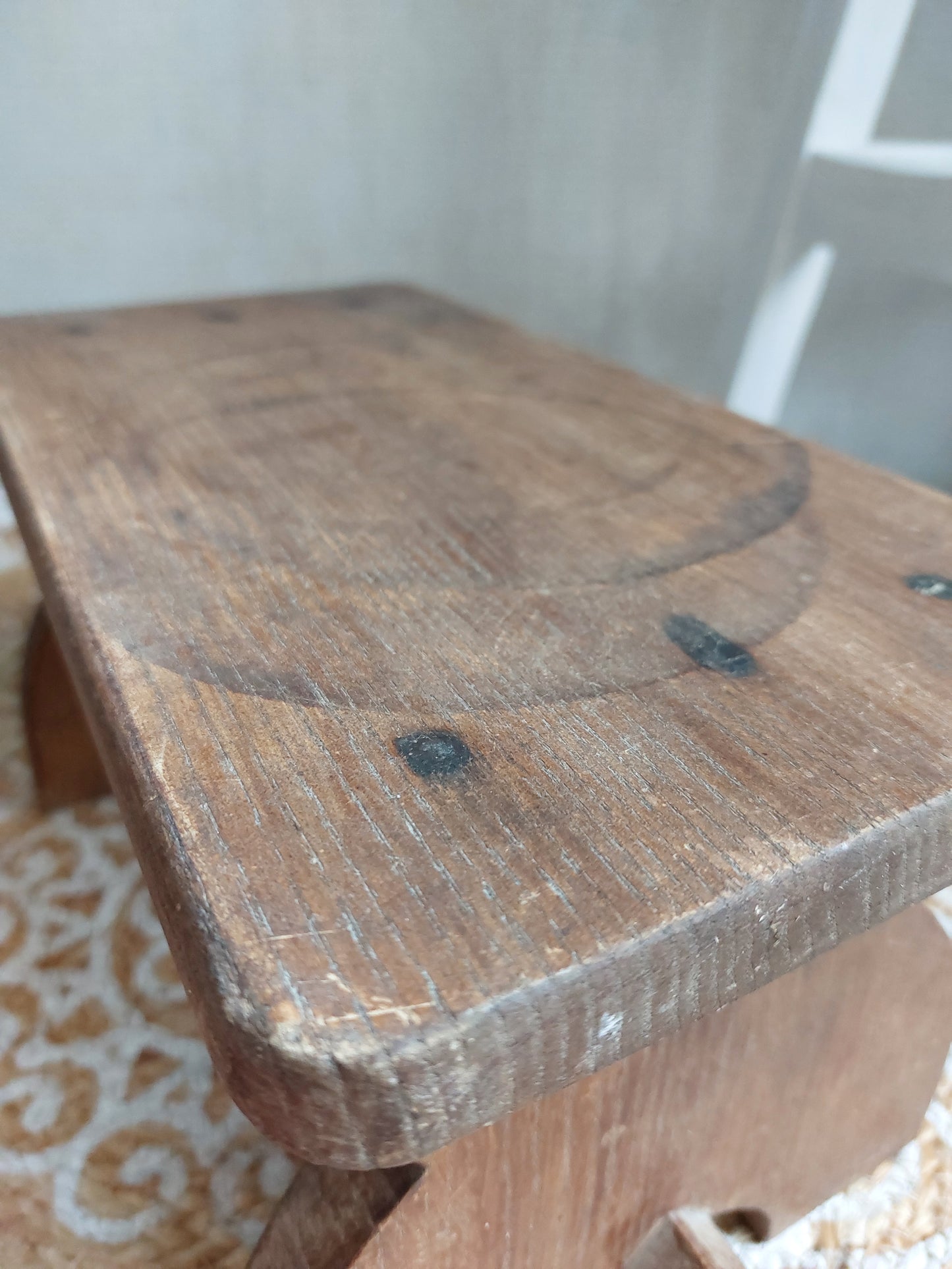 Repose pied en bois