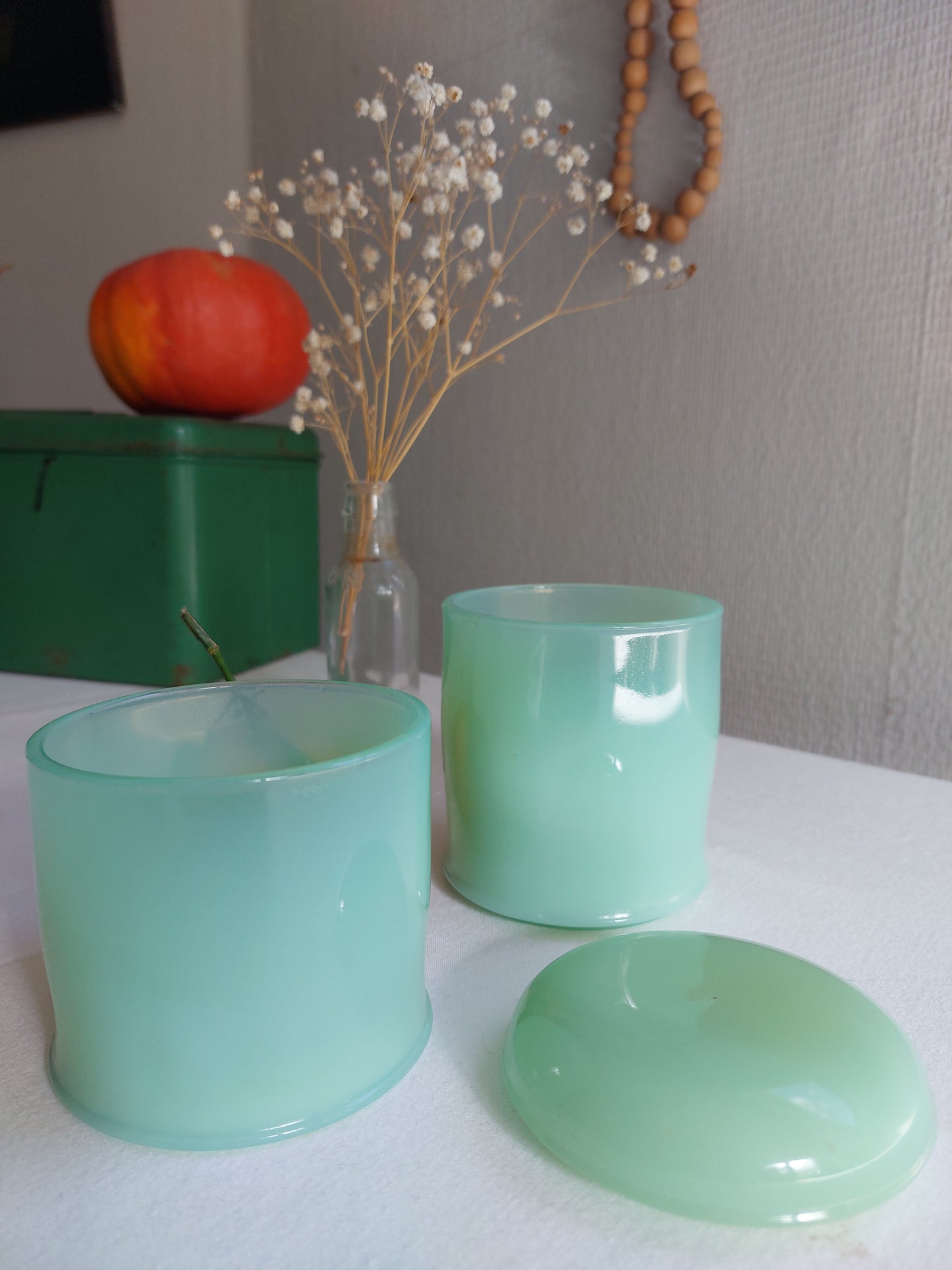 Pots en opaline vert céladon
