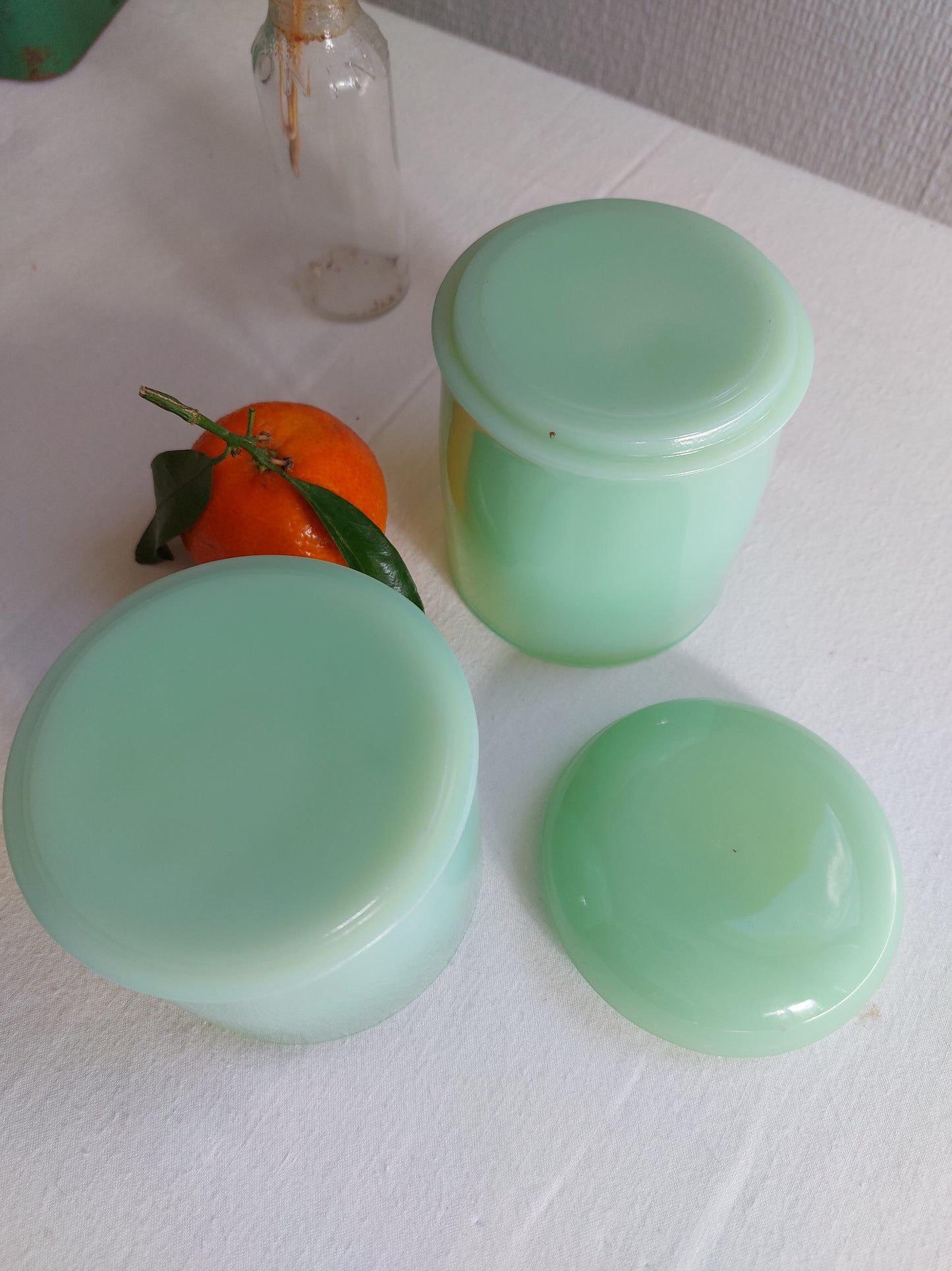 Pots en opaline vert céladon