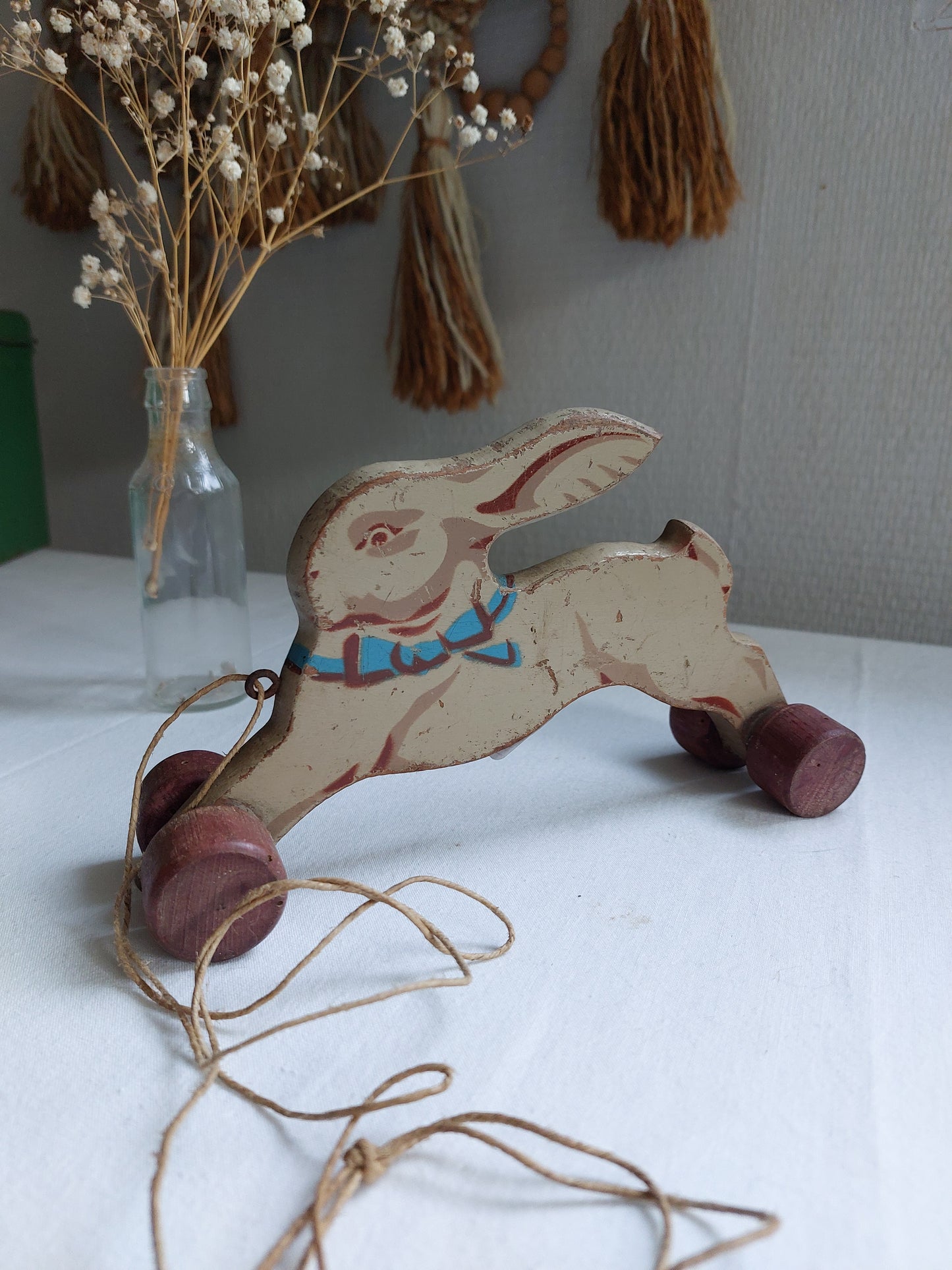 Lapin en bois à tirer