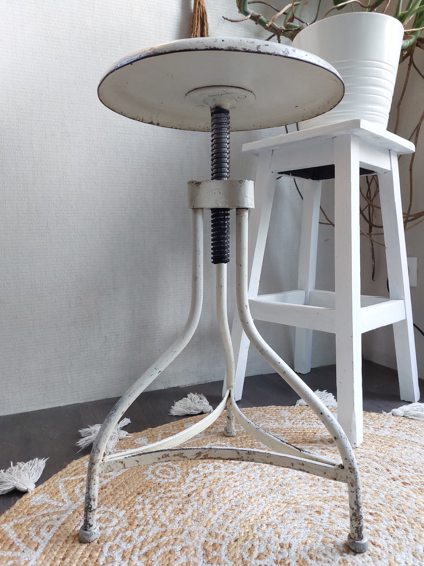 Tabouret pivotant industriel années 1940