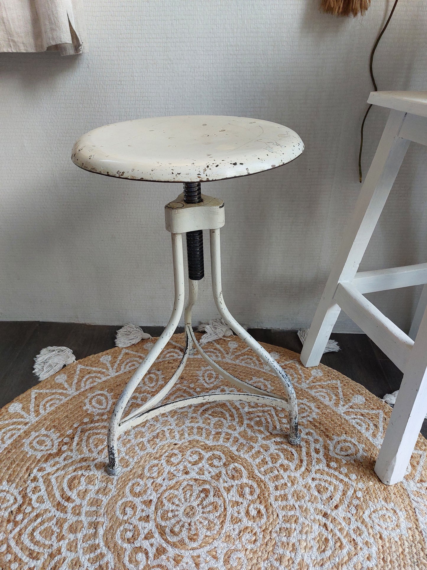 Tabouret pivotant industriel années 1940