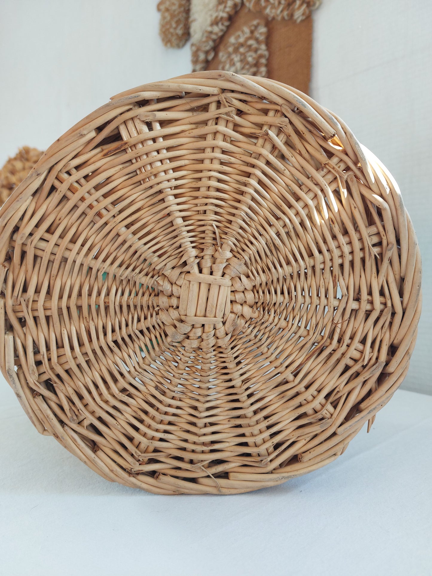Panier à bouteilles en osier