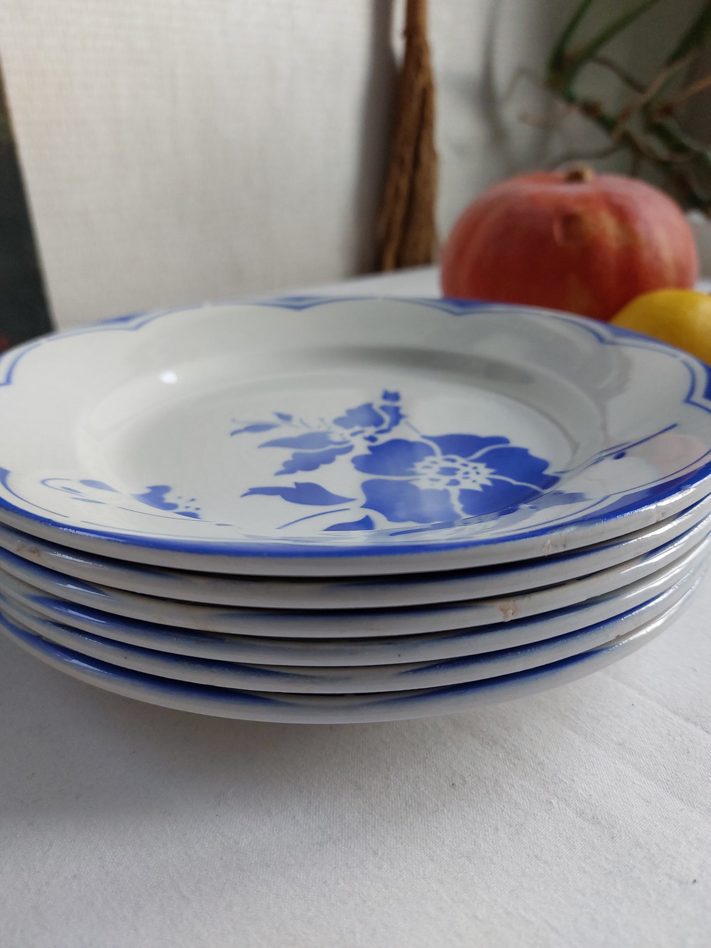 Lot de 6 assiettes plates fleurs bleues "Gien"