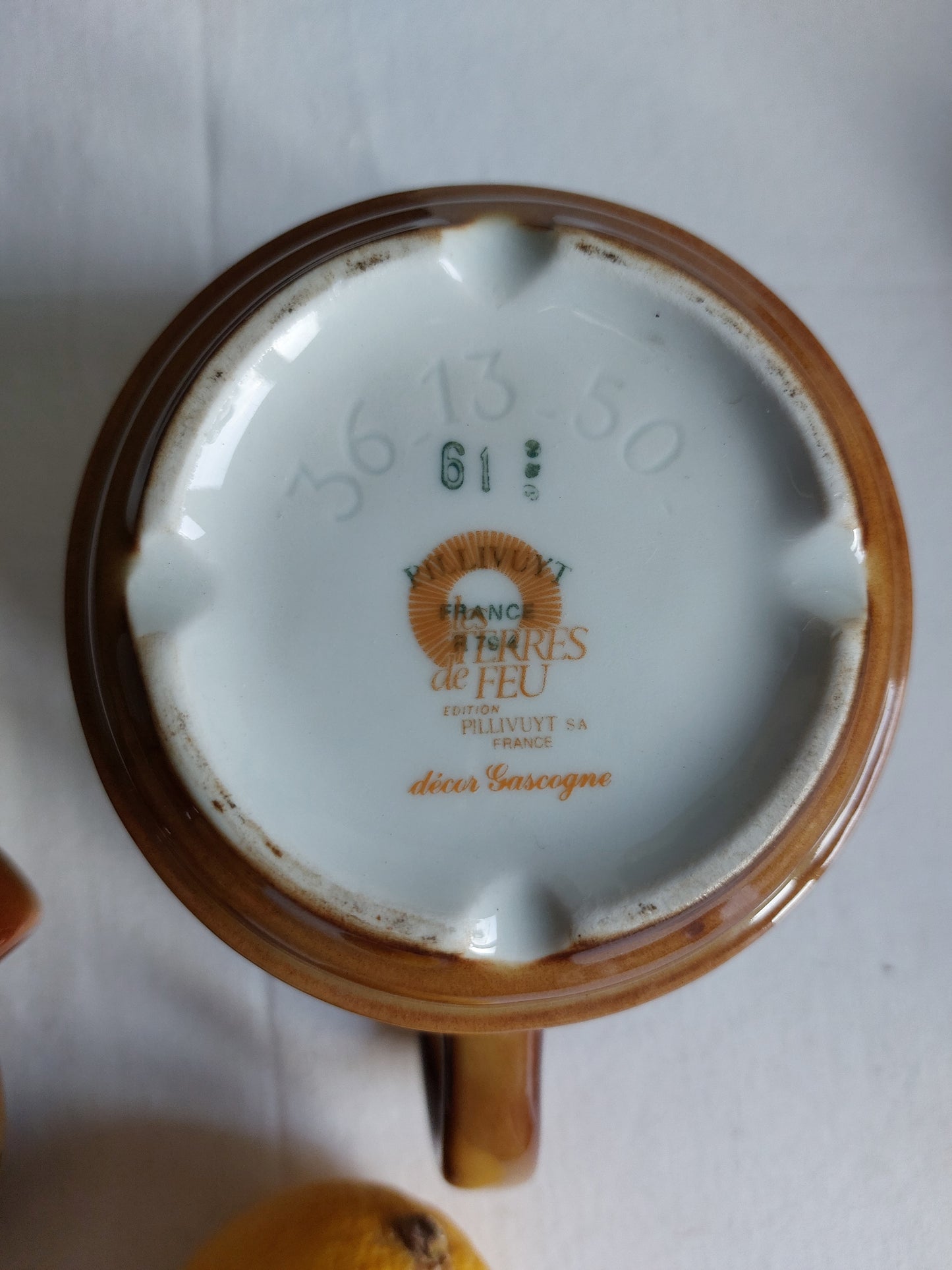 Lot de 2 pots à lait "Pillivuyt"
