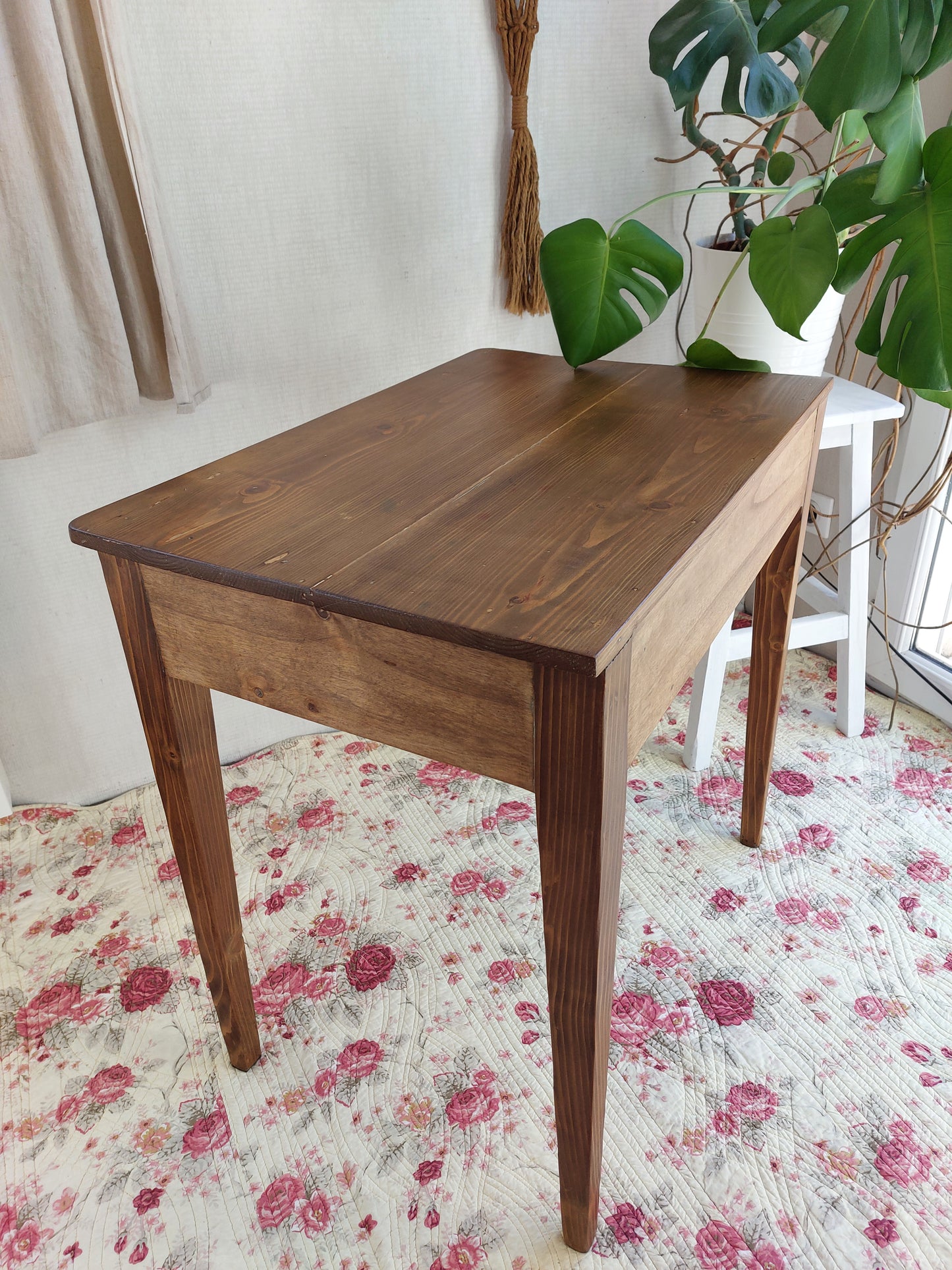 Table d'appoint ou bureau