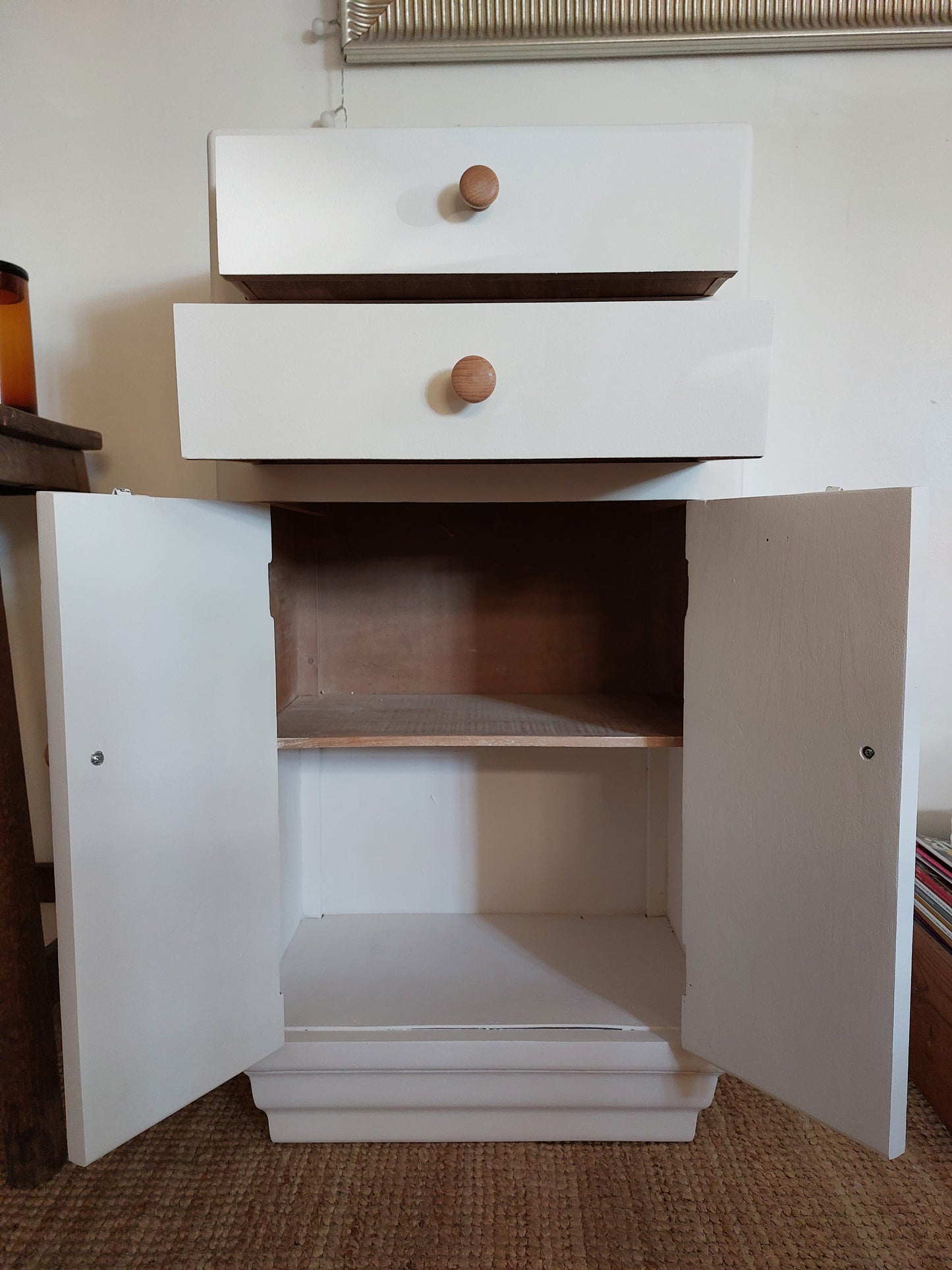 Meuble ancien rénové en bois