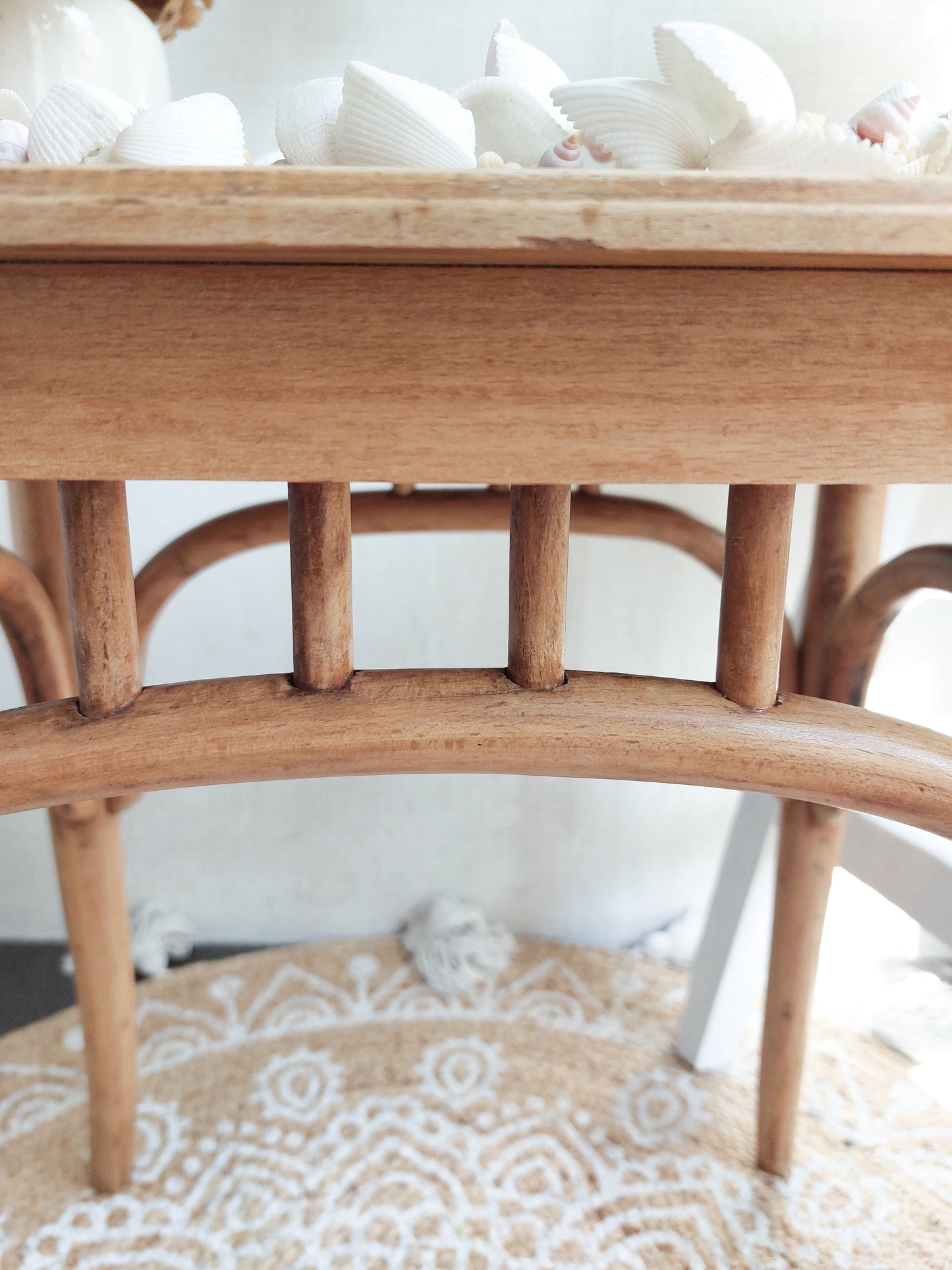 Petite table ancienne en bois tourné XXème