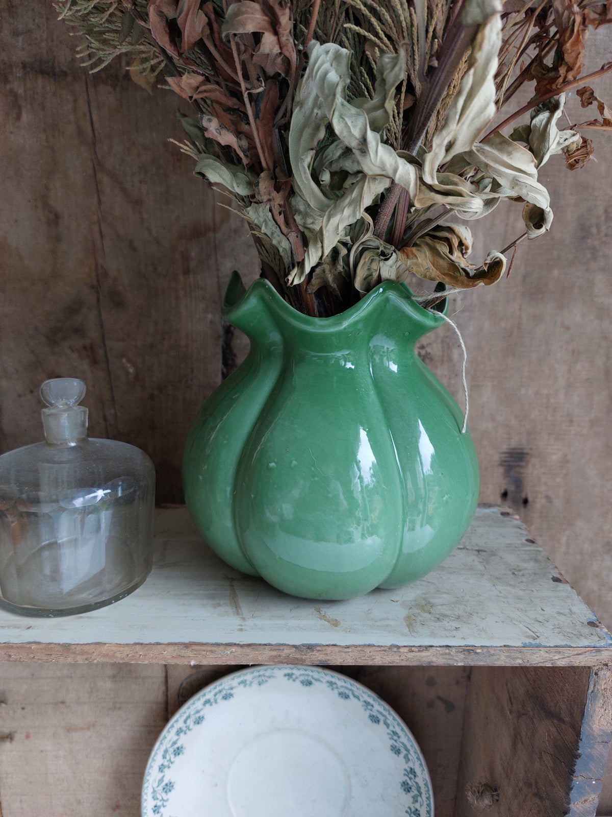 Vase corolle en céramique vert