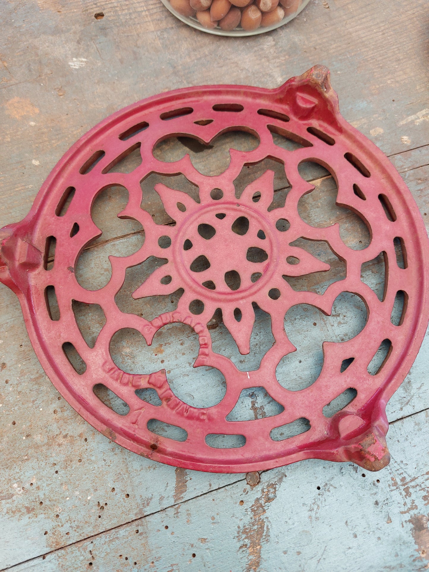 Dessous de plat en fonte émaillée