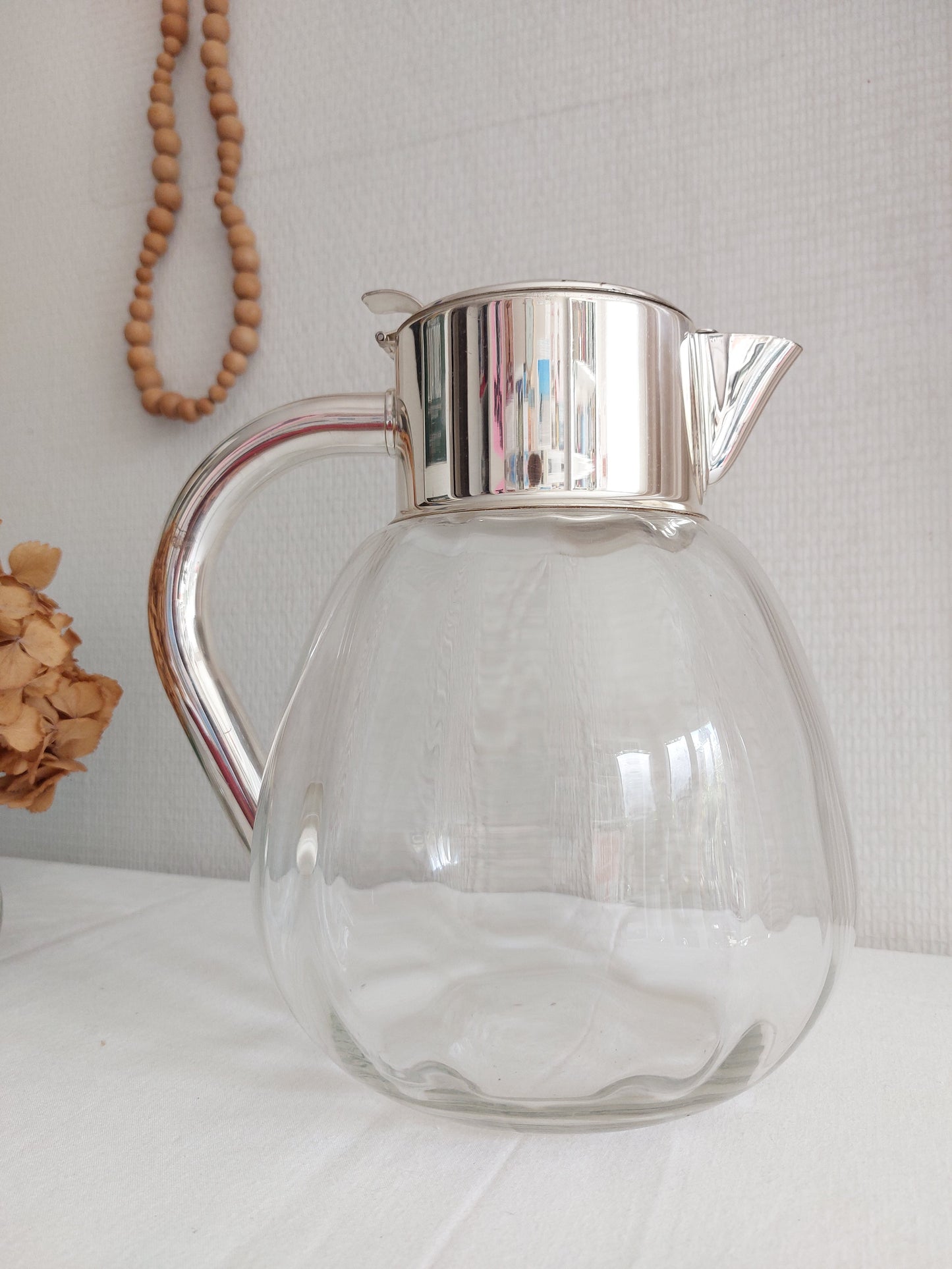 Broc en verre et métal argenté