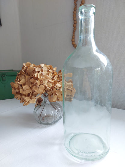 Grande bouteille ancienne