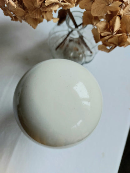 Boule d'escalier en porcelaine