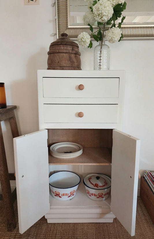 Meuble ancien rénové en bois