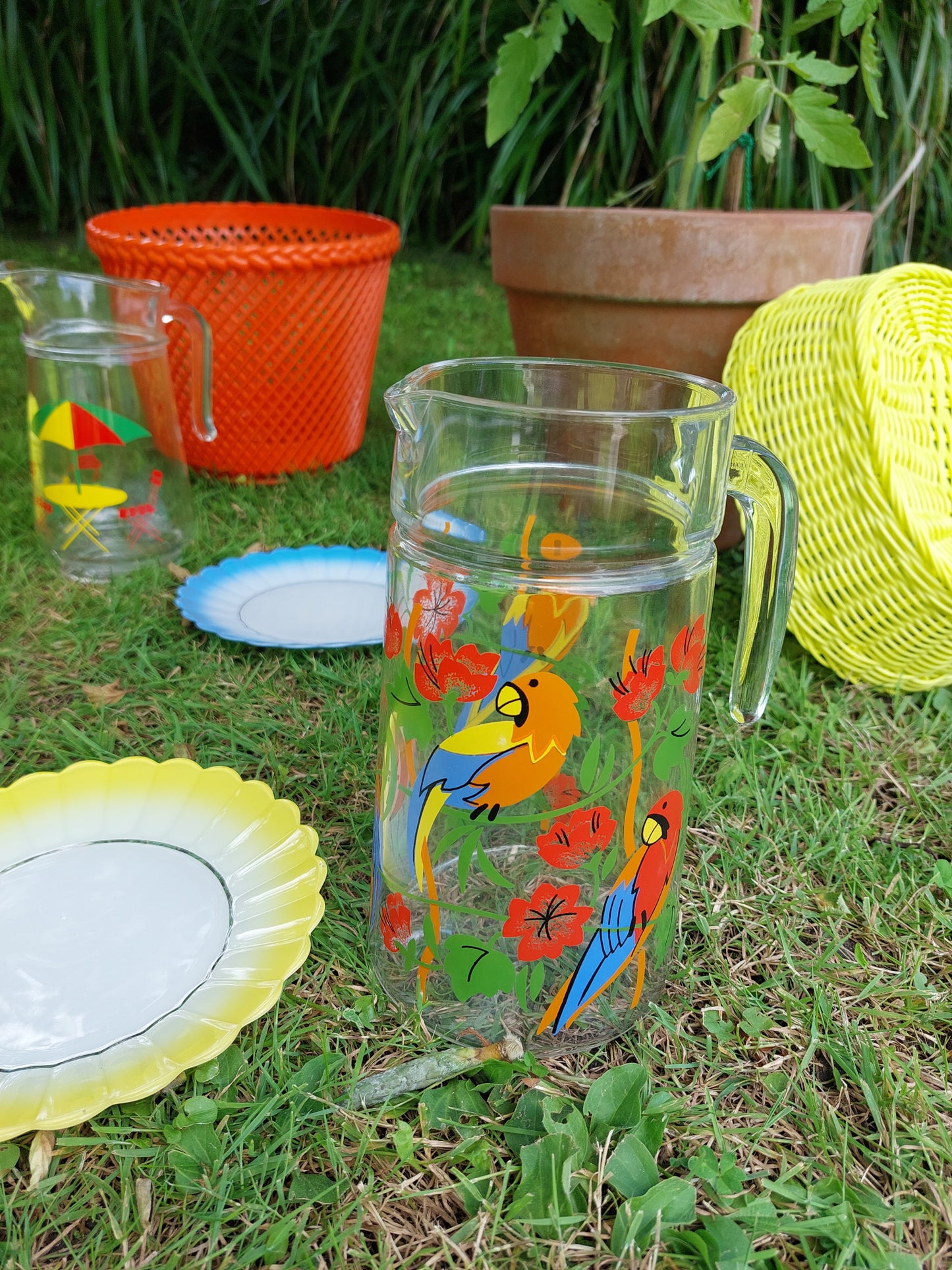 Pichet vintage à orangeade modèle "Perroquet"