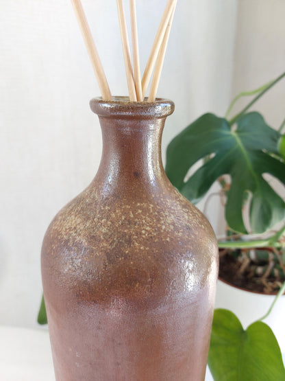 Grande bouteille en grès fabrication artisanale début XXème