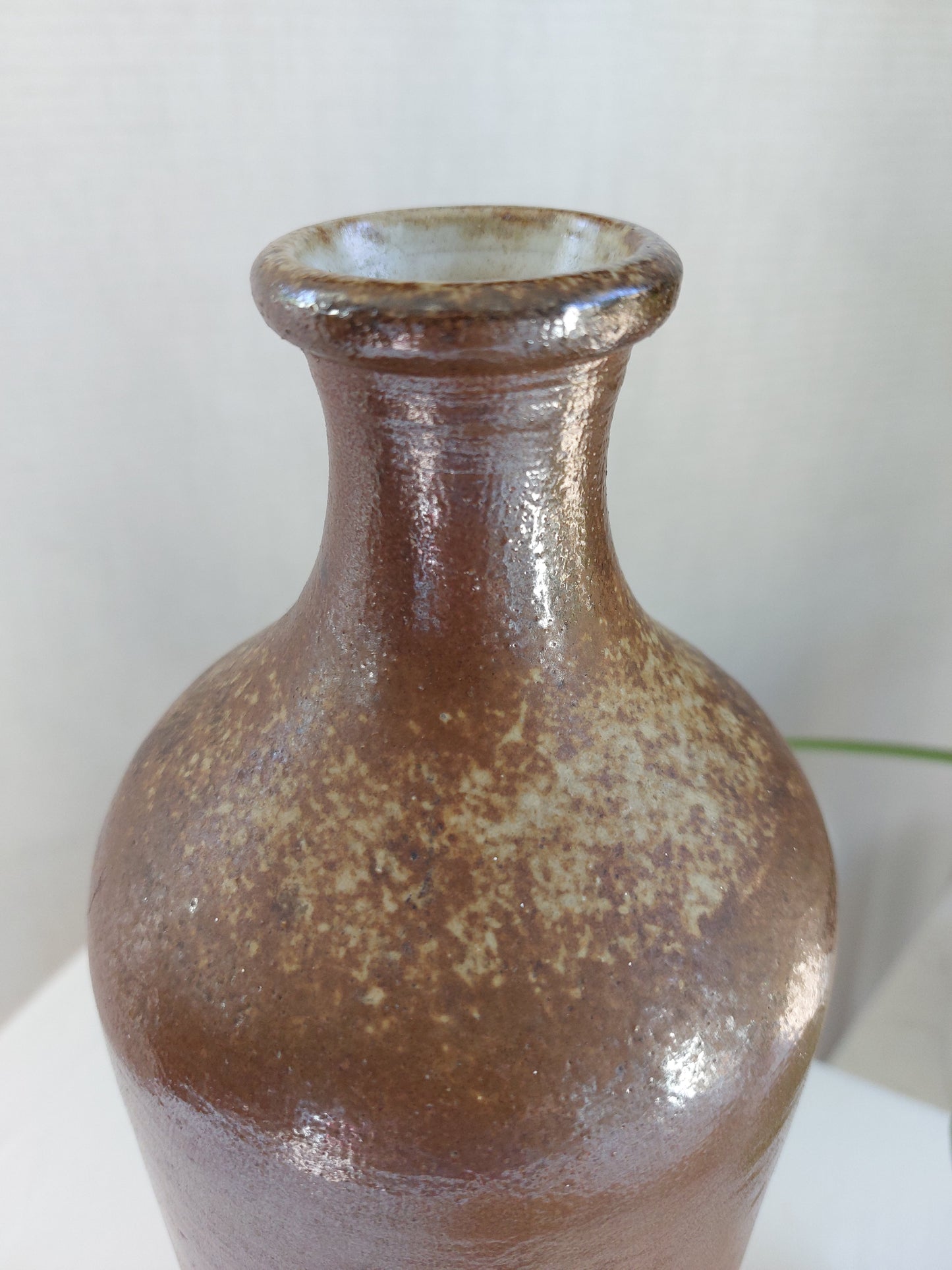 Grande bouteille en grès fabrication artisanale début XXème