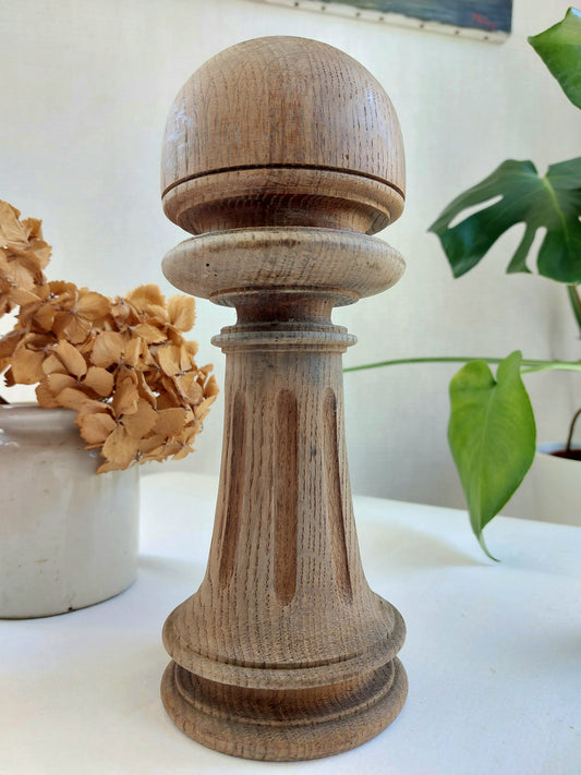 Objet de curiosité - Colonne sur bois tourné Modéle 1