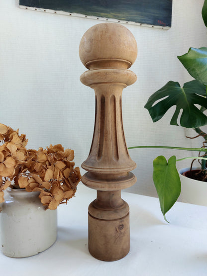 Objet de curiosité - Colonne sur bois tourné Modèle 2