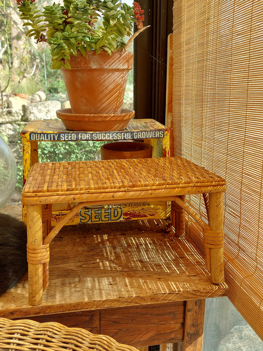 Tabouret ancien en bambou et rotin