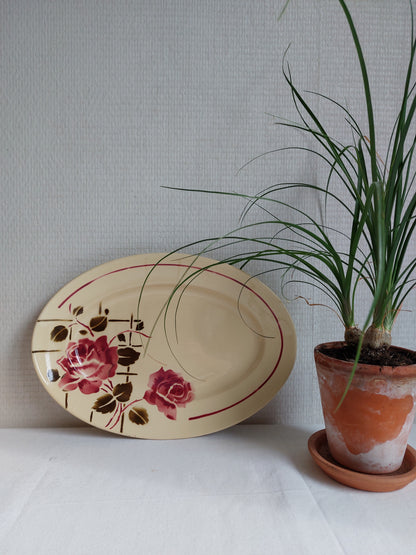 Plat ancien en faïence de Badonviller modèle « Simone »