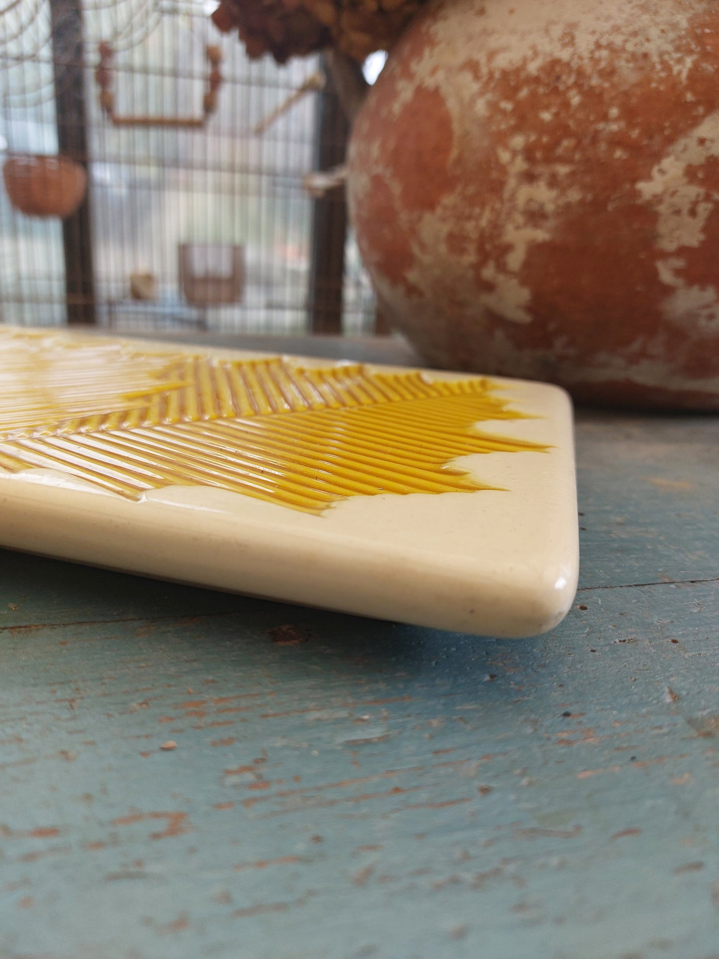 Vide poche vintage en céramique jaune Verceram