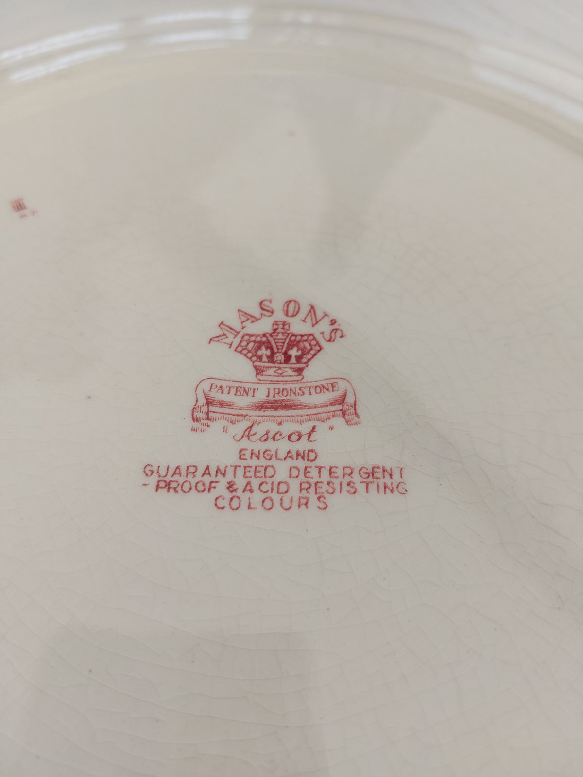 Plat rond en céramique anglaise Mason’s modèle Ascot