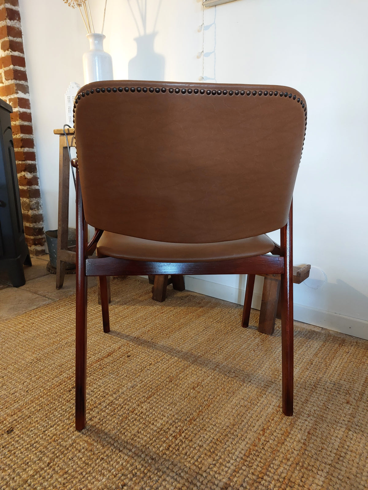 Paire de fauteuils hongrois par ágnes Kígyóssy modèle Claus