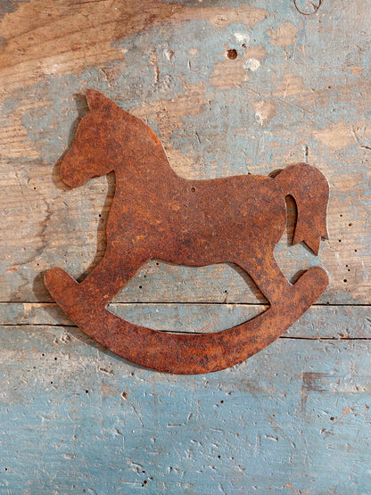 Plaque métal "Cheval à bascule" chinée en Arizona