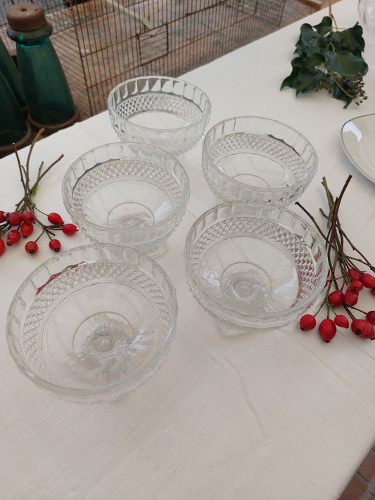 Lot de 5 coupelles sur pied