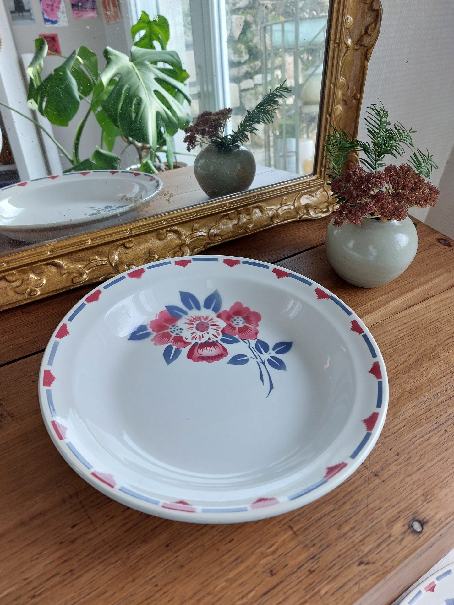 Lot de 4 assiettes creuses et 2 plats de service Salins