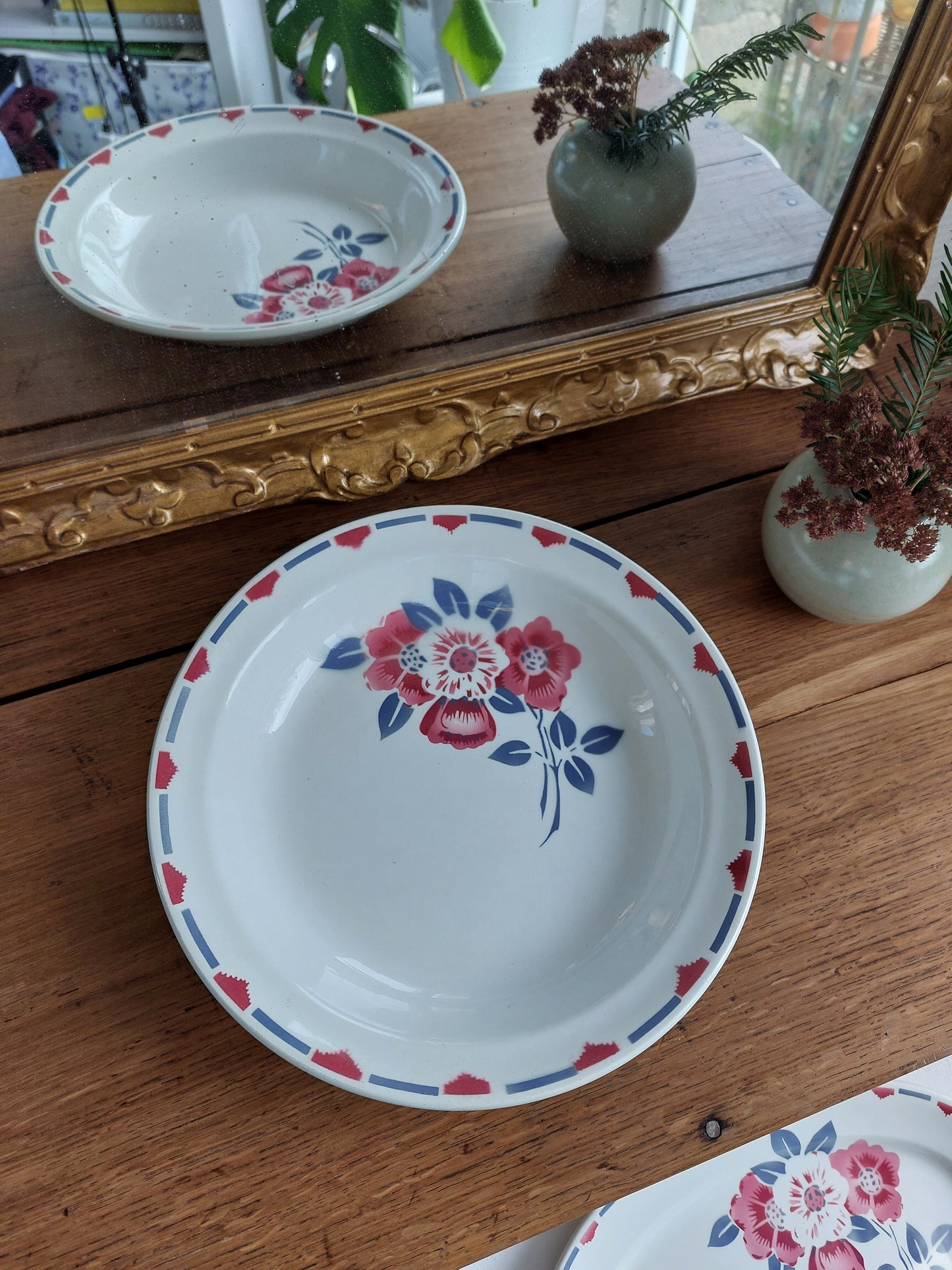 Lot de 4 assiettes creuses et 2 plats de service Salins