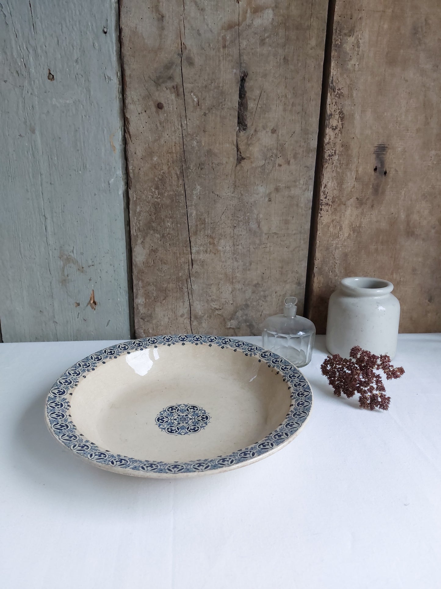 Plat creux ancien Gien modèle "Cuba"
