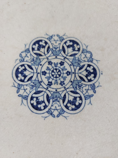 Plat creux ancien Gien modèle "Cuba"