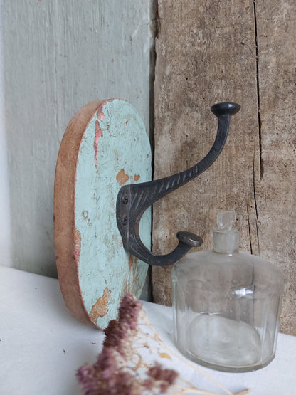 Patère ancienne
