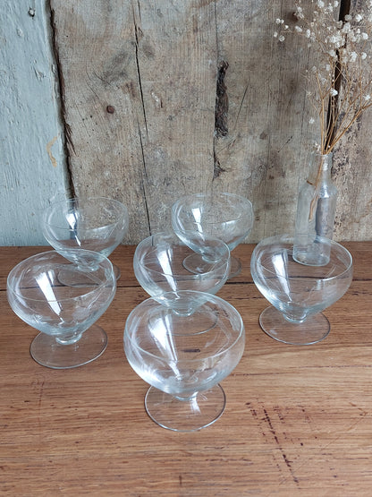 Lot de 6 coupes de champagne anciennes en cristal
