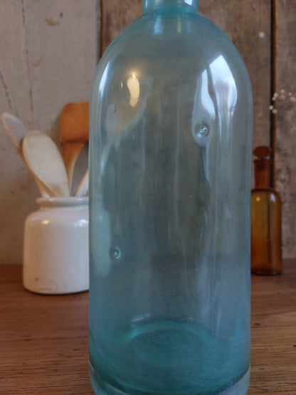 Bouteille ancienne