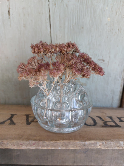 Petit pique fleur ancien