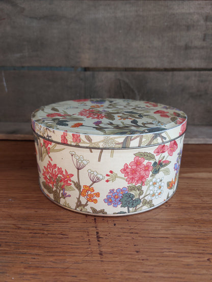 Boite ronde fleurie