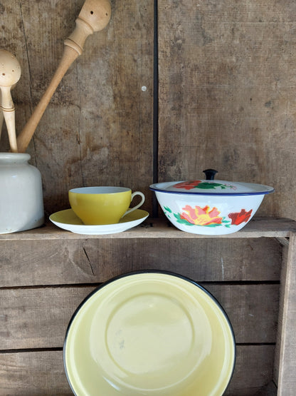Petite cocotte en tôle émaillée