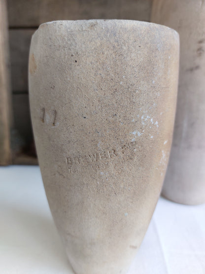 Creusets en terre réfractaire BREWER Frères mi XIXème siècle