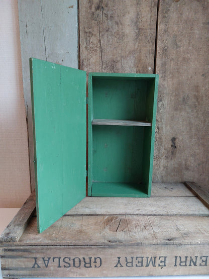 Ancien coffret bois vert