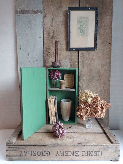 Ancien coffret bois vert
